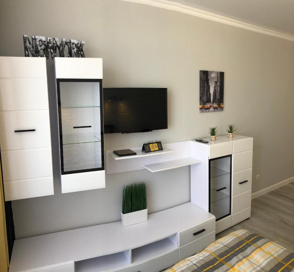 Apartment Studio New York 45 Irpin Buitenkant foto
